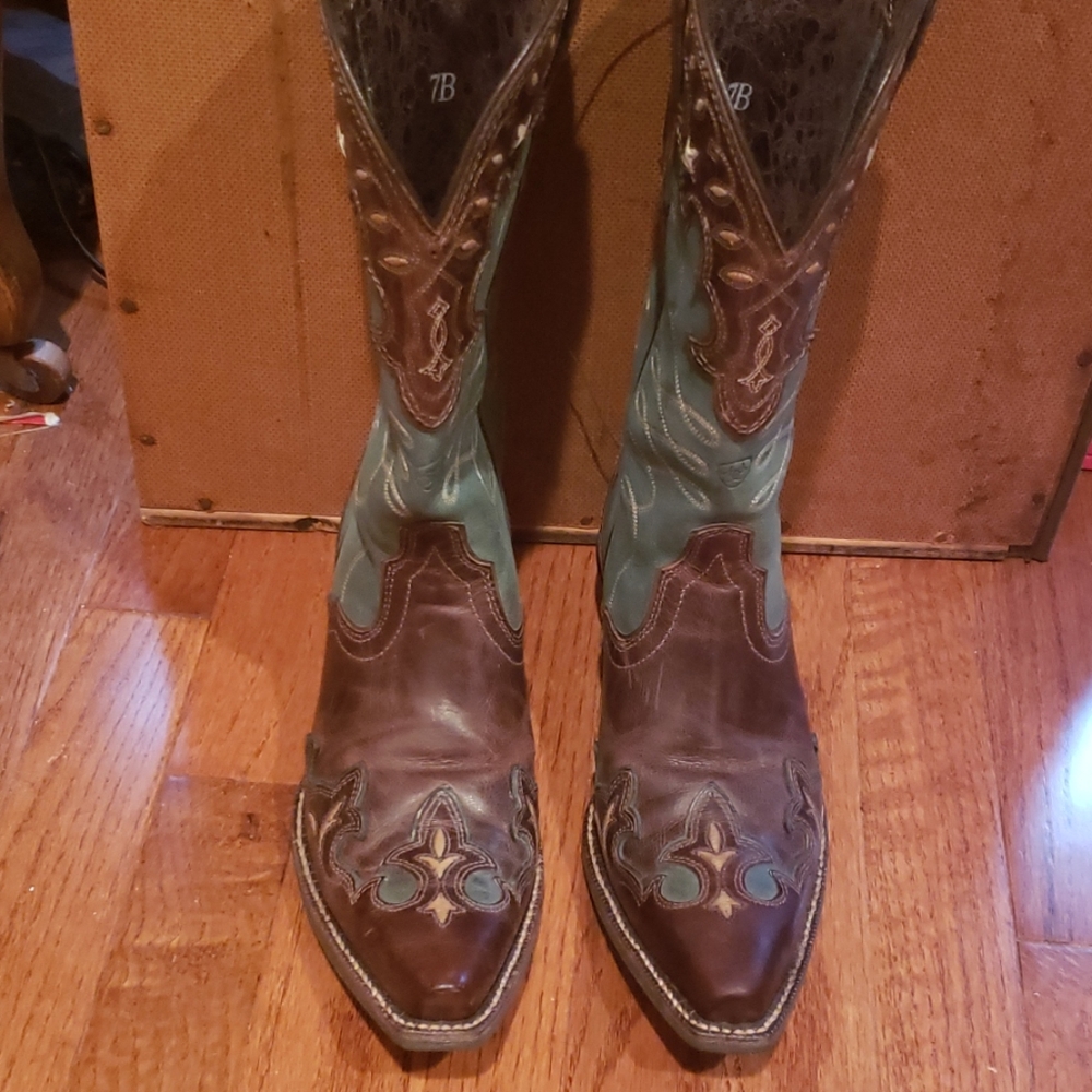 Ariat Cowgirl Boots